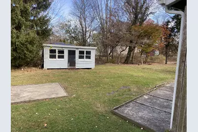 60 Cumberland Drive, Bridgeport, CT 06606 - Photo 3