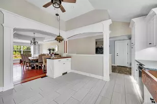 473 Ridgeview Rd, Orange, CT 06477 - Photo 11