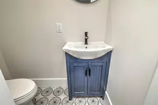 17 Chetwood St, Milford, CT 06460 - Photo 9