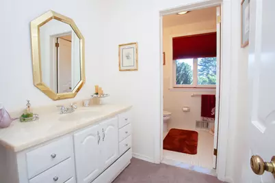 124 High Ridge Road, West Hartford, CT 06117 - Photo 23