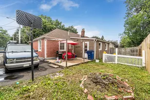 242 Pearl Harbor St, Bridgeport, CT 06610 - Photo 13