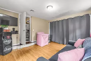 242 Pearl Harbor St, Bridgeport, CT 06610 - Photo 11