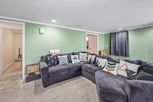 120 Williamson Cir, Watertown, CT 06779 - Photo 7