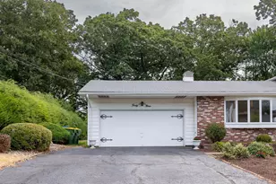 49 Birchfield Dr, Waterbury, CT 06705 - Photo 3