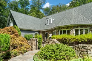 212 Fence Row Dr, Fairfield, CT 06824 - Photo 3