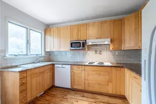 8 Maplewood Terrace, Norwalk, CT 06851 - Photo 9