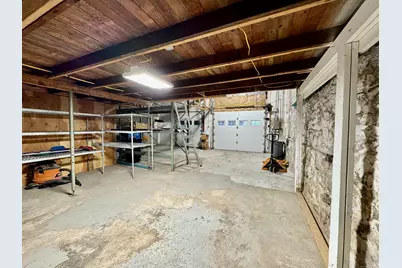 264 Vauxhall Street, New London, CT 06320 - Photo 23