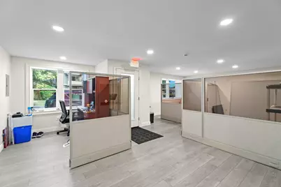 264 Vauxhall Street, New London, CT 06320 - Photo 3