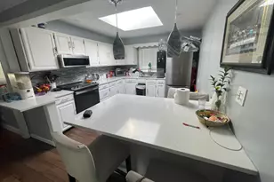 125 Garden Dr, Bridgeport, CT 06606 - Photo 5