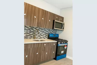 639 Barnum Avenue #1R, Bridgeport, CT 06608 - Photo 1