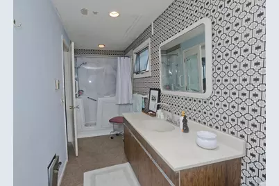 371 Lakeview Drive, Suffield, CT 06093 - Photo 15