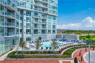 1 Hbr Pt Rd, Stamford, CT 06902 - Photo 13