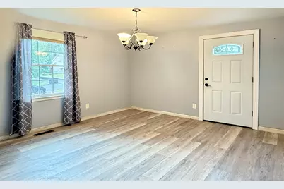 26 Kilmartin Avenue, Bristol, CT 06010 - Photo 7