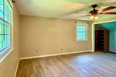 26 Kilmartin Avenue, Bristol, CT 06010 - Photo 29