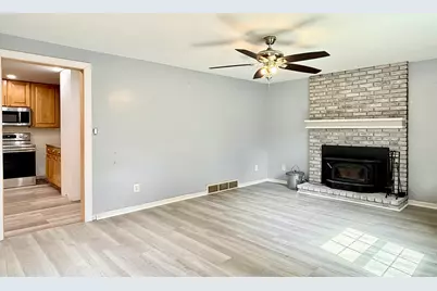 26 Kilmartin Avenue, Bristol, CT 06010 - Photo 23