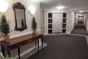 35 W Broad St, Stamford, CT 06902 - Photo 29