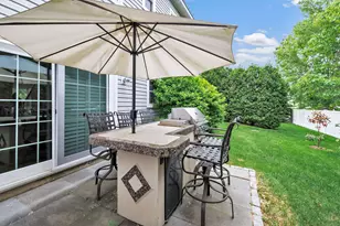 2180 Kings Hwy, Fairfield, CT 06824 - Photo 35