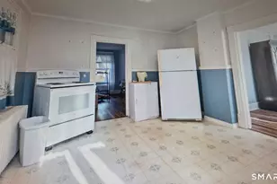 434 Parker Ave S, Meriden, CT 06450 - Photo 3