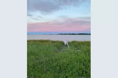 8 Clinton Avenue, Old Saybrook, CT 06475 - Photo 7