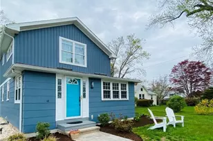 8 Clinton Ave, Old Saybrook, CT 06475 - Photo 15