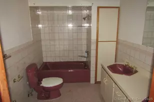 214 Burnsford Ave, Bridgeport, CT 06606 - Photo 17