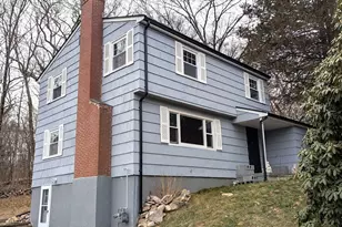 124 Holly Hill Dr, Montville, CT 06382 - Photo 3