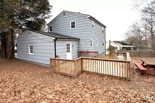 124 Holly Hill Dr, Montville, CT 06382 - Photo 7