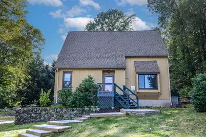 31 Pilgrim Lane, Naugatuck, CT 06770 - Photo 1