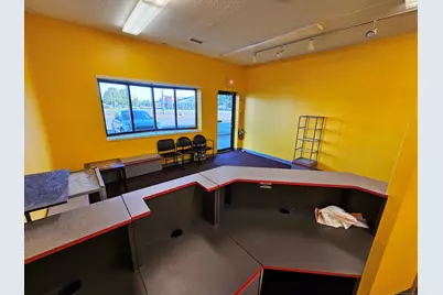 2 North Road #9, East Windsor, CT 06088 - Photo 3