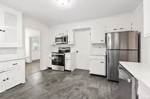 196 Woodrow Ave, Fairfield, CT 06890 - Photo 7