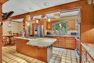 200 N Farm Rd, Middlebury, CT 06762 - Photo 15