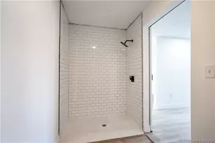 452 East St, Plainville, CT 06062 - Photo 5