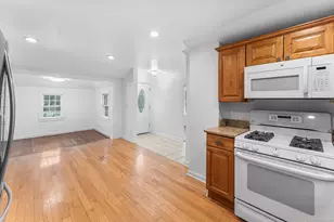 20 Georgetown Rd, Weston, CT 06883 - Photo 5