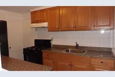 132 Virginia Avenue #132, Bridgeport, CT 06610 - Photo 7