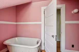 275 Kenyon St, Hartford, CT 06105 - Photo 33