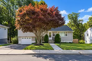 264 Pearl Lake Rd, Waterbury, CT 06706 - Photo 1