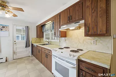 15 Lin Sal Street, Windsor Locks, CT 06096 - Photo 19