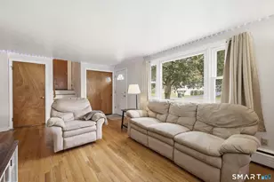 15 Lin Sal St, Windsor Locks, CT 06096 - Photo 11
