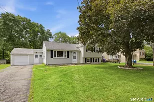 15 Lin Sal St, Windsor Locks, CT 06096 - Photo 5