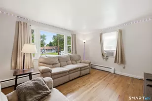 15 Lin Sal St, Windsor Locks, CT 06096 - Photo 13