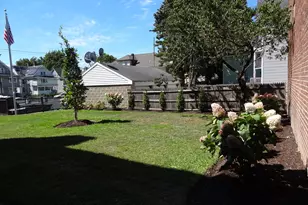 2806 Fairfield Ave, Bridgeport, CT 06605 - Photo 17