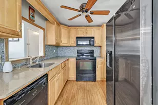 21 Westerfield Rd, Hamden, CT 06514 - Photo 11