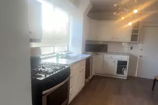 17 Pleasant St, Norwalk, CT 06855 - Photo 5