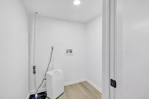 275 Dayton Rd, Trumbull, CT 06611 - Photo 27