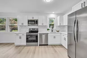 275 Dayton Rd, Trumbull, CT 06611 - Photo 9