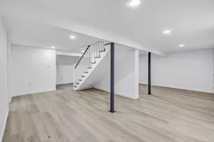 275 Dayton Rd, Trumbull, CT 06611 - Photo 23