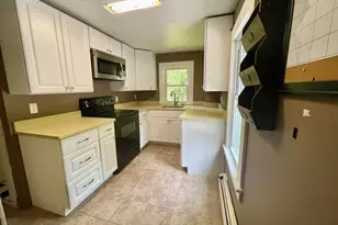 66 Portland Ave, Redding, CT 06896 - Photo 17