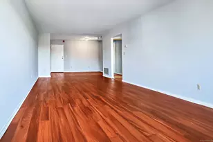 393 Laurel Ave, Bridgeport, CT 06605 - Photo 3