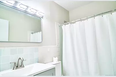 393 Laurel Avenue #APT 415, Bridgeport, CT 06605 - Photo 21