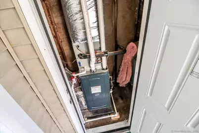 50 Greenhouse Road #42C, Bridgeport, CT 06606 - Photo 23